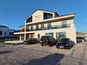 Richi Rooms & App